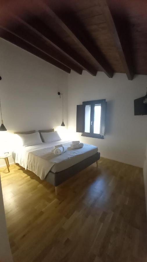 La Casetta Guest House Oristano Exterior foto